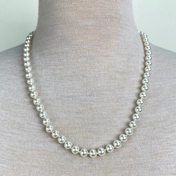 Vintage Jewelry - Vintage Faux Glass Pearl Necklace 24"
